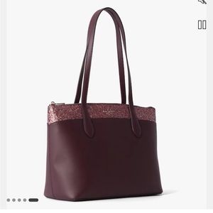 Large, Kate Pay towed bag with zipper